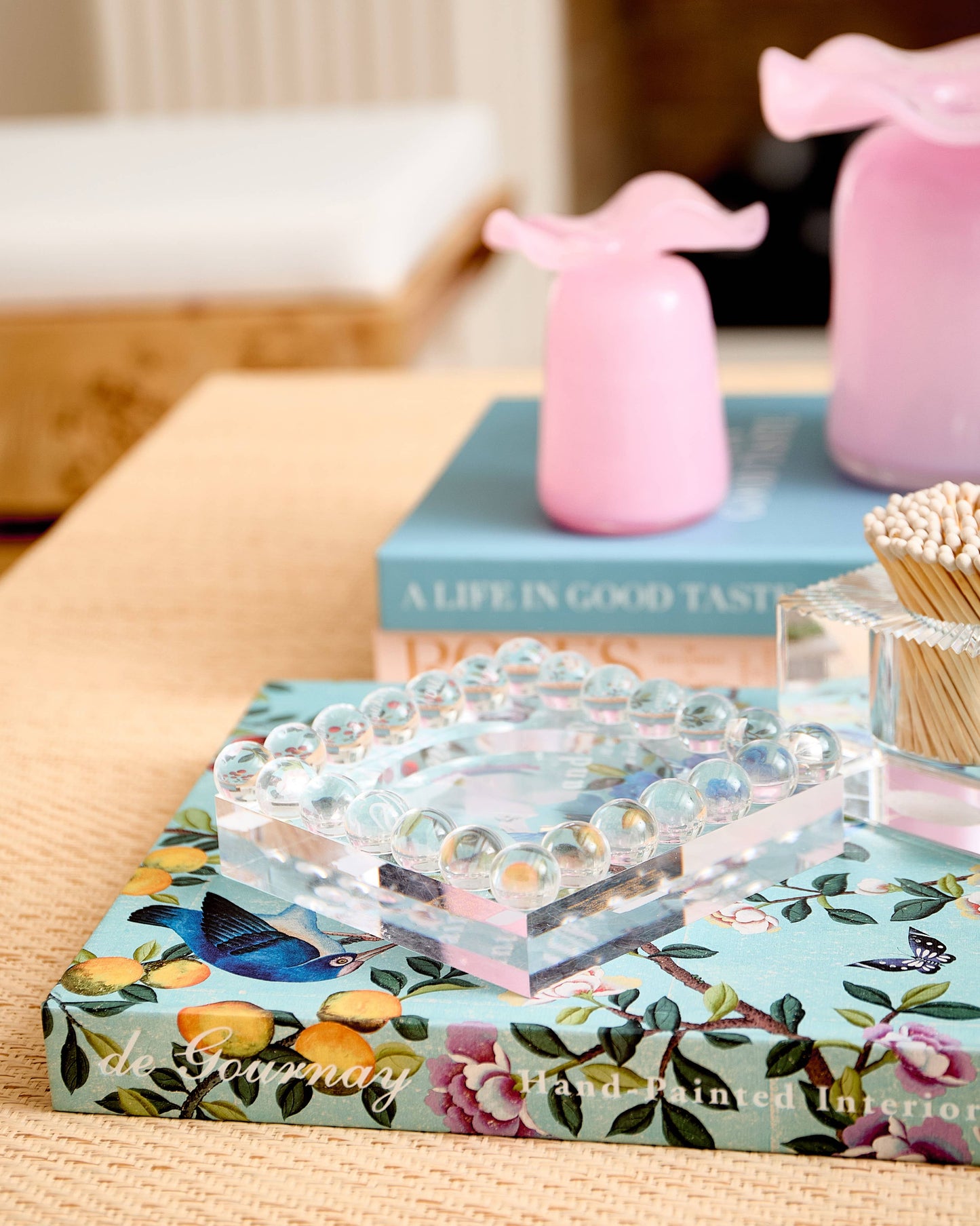 SMALL BUBBLE LUCITE TRAY