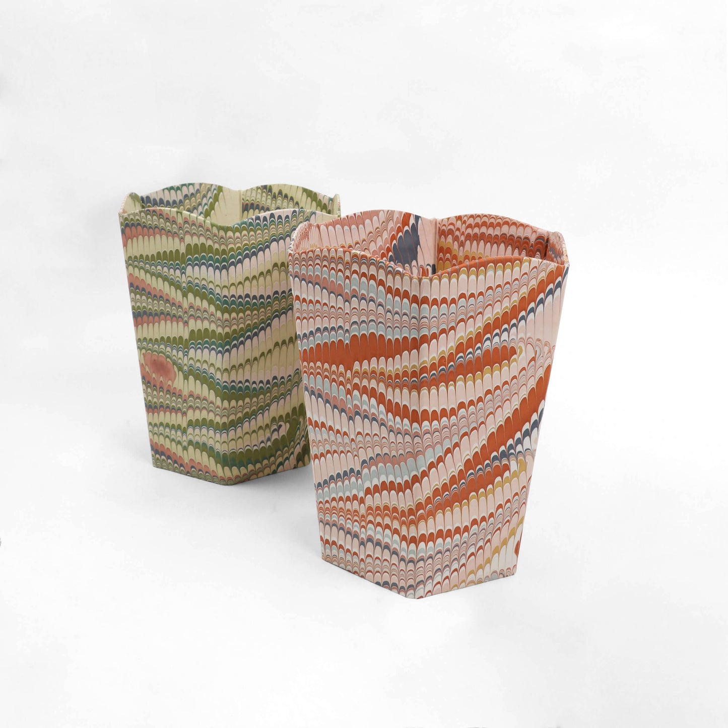 MARBLED SCALLOPED COLLAPSIBLE BASKET - TWILIGHT MOUNTAIN