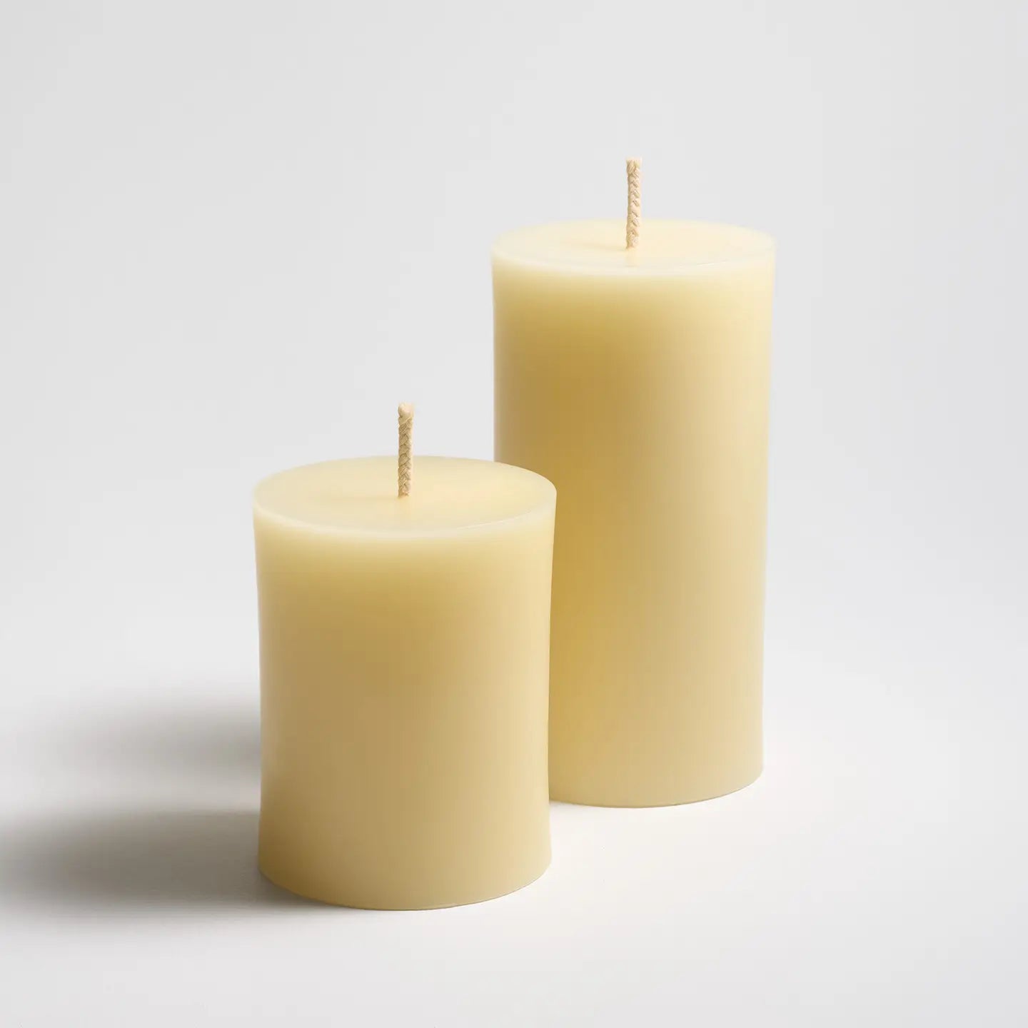 TRADITIONAL PILLAR BEESWAX CANDLE 3x6 CREAM