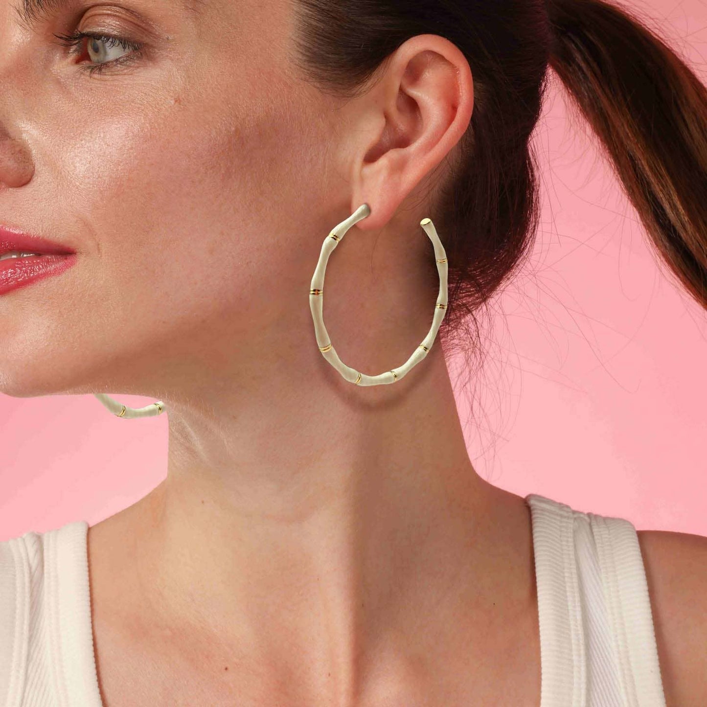 WHITE ENAMEL BAMBOO HOOP