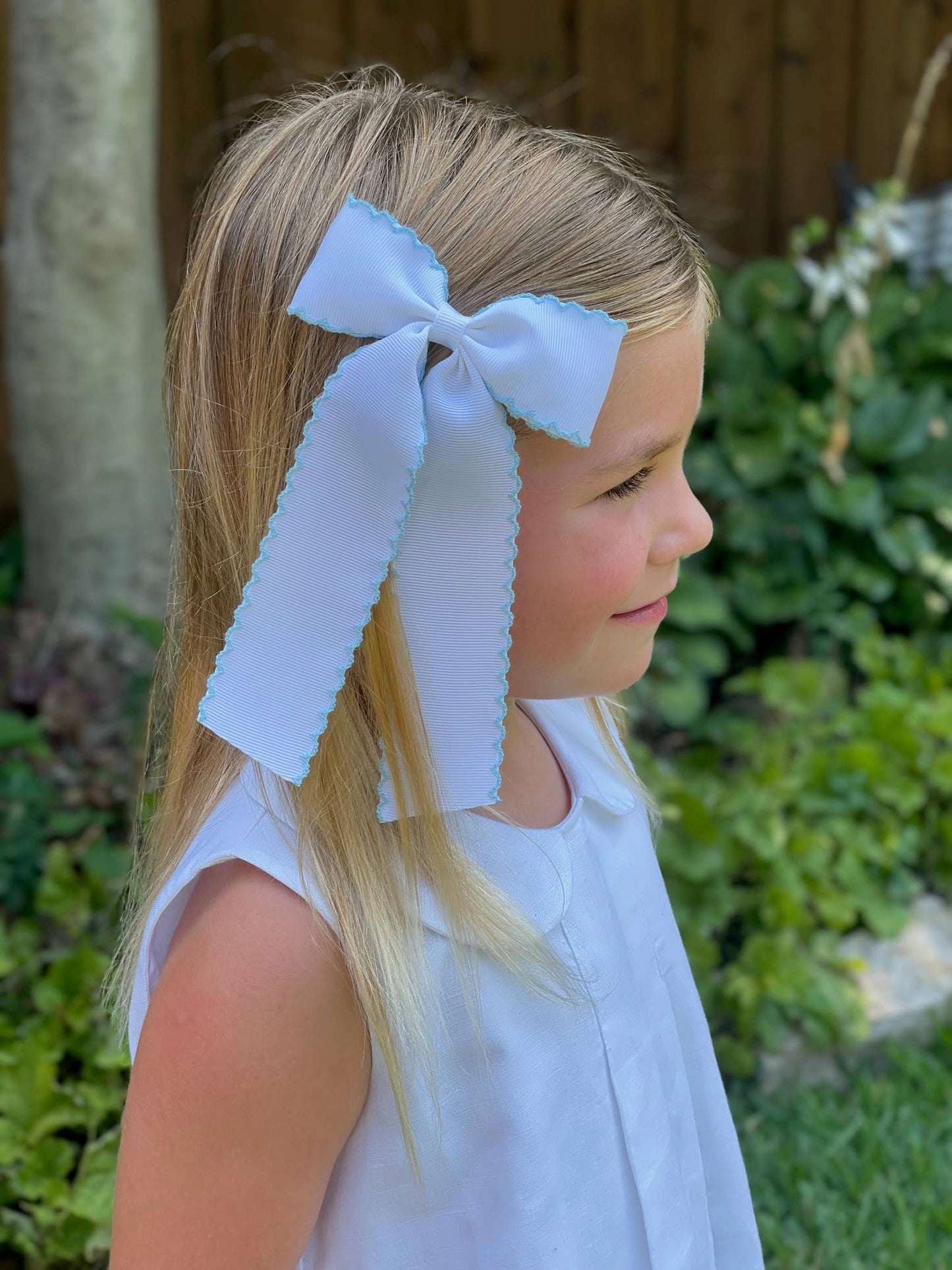MOONSTICH LONG TAIL BOW