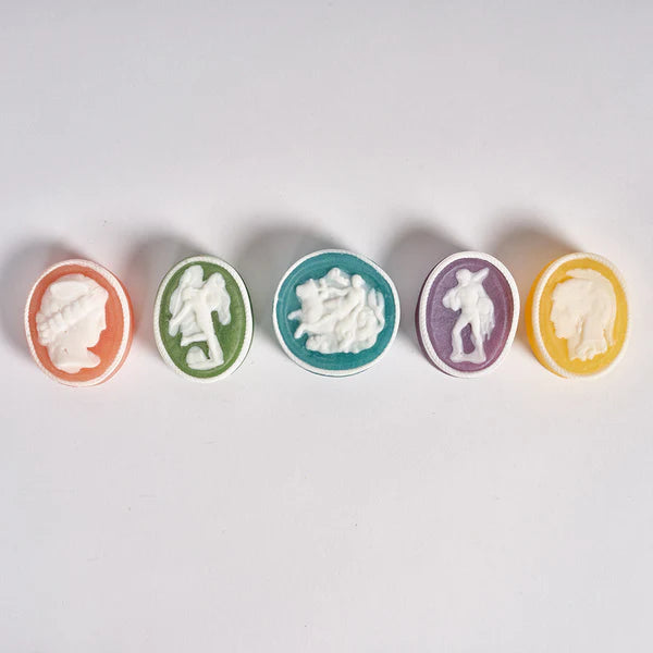 GRAND TOUR COLLECTION OF INTAGLIO SOAP