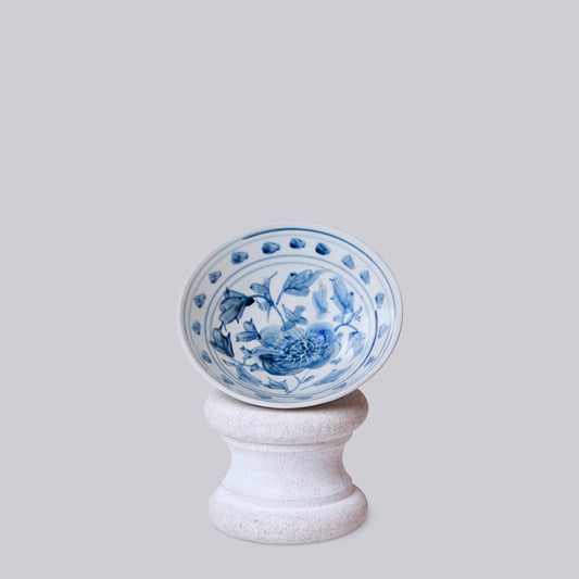 BLUE AND WHITE PORCELAIN PEONY CONICAL BOWL