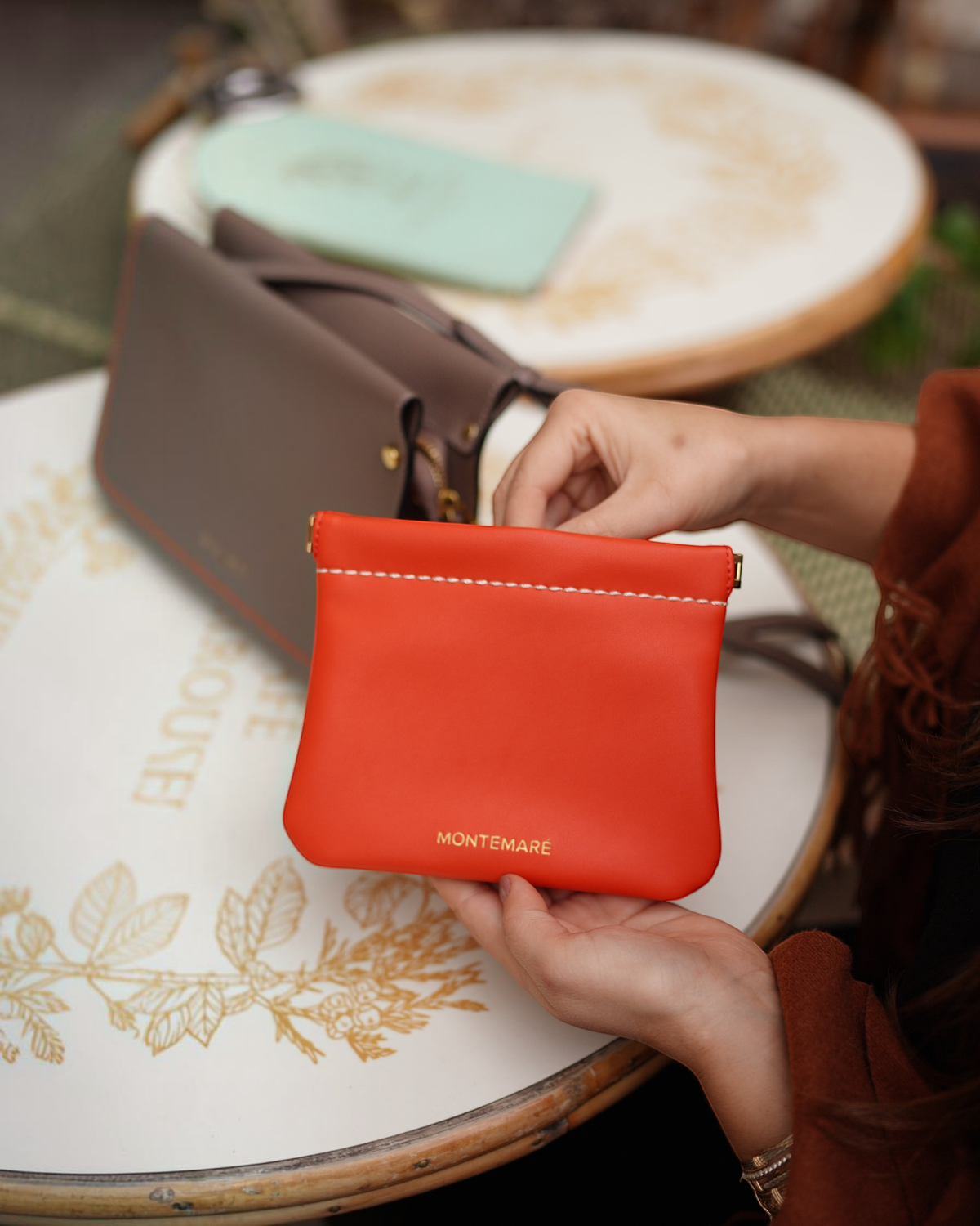 ROMA SQUARE POUCH