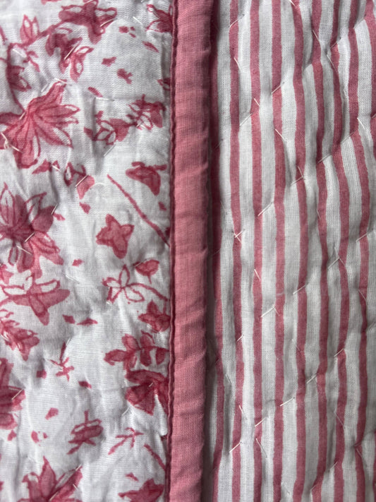 REVERSIBLE BABY QUILT PINK