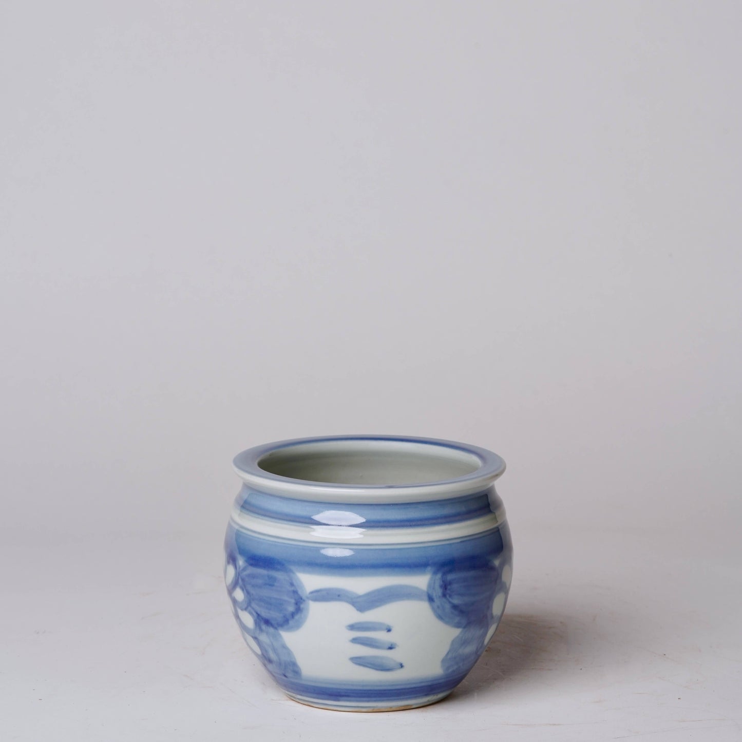 BLUE AND WHITE PORCELAIN SMALL POT