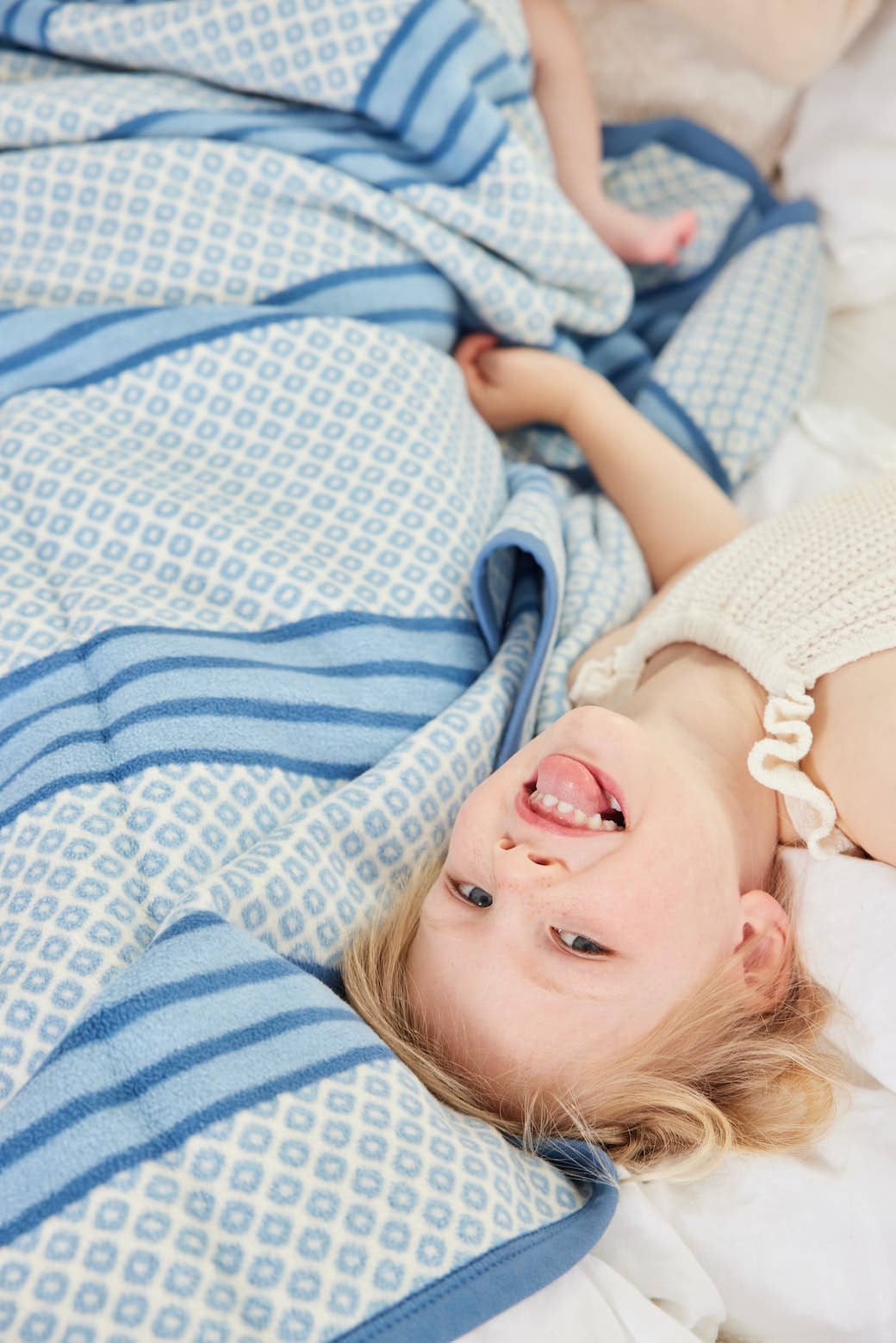 CAPTAIN'S CLASSIC FOG BLANKET