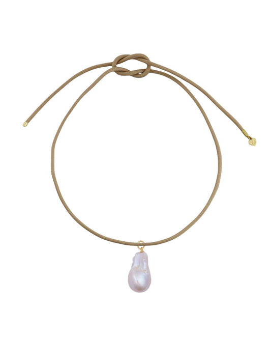 BAROQUE PEARL ON GOLD CORD
