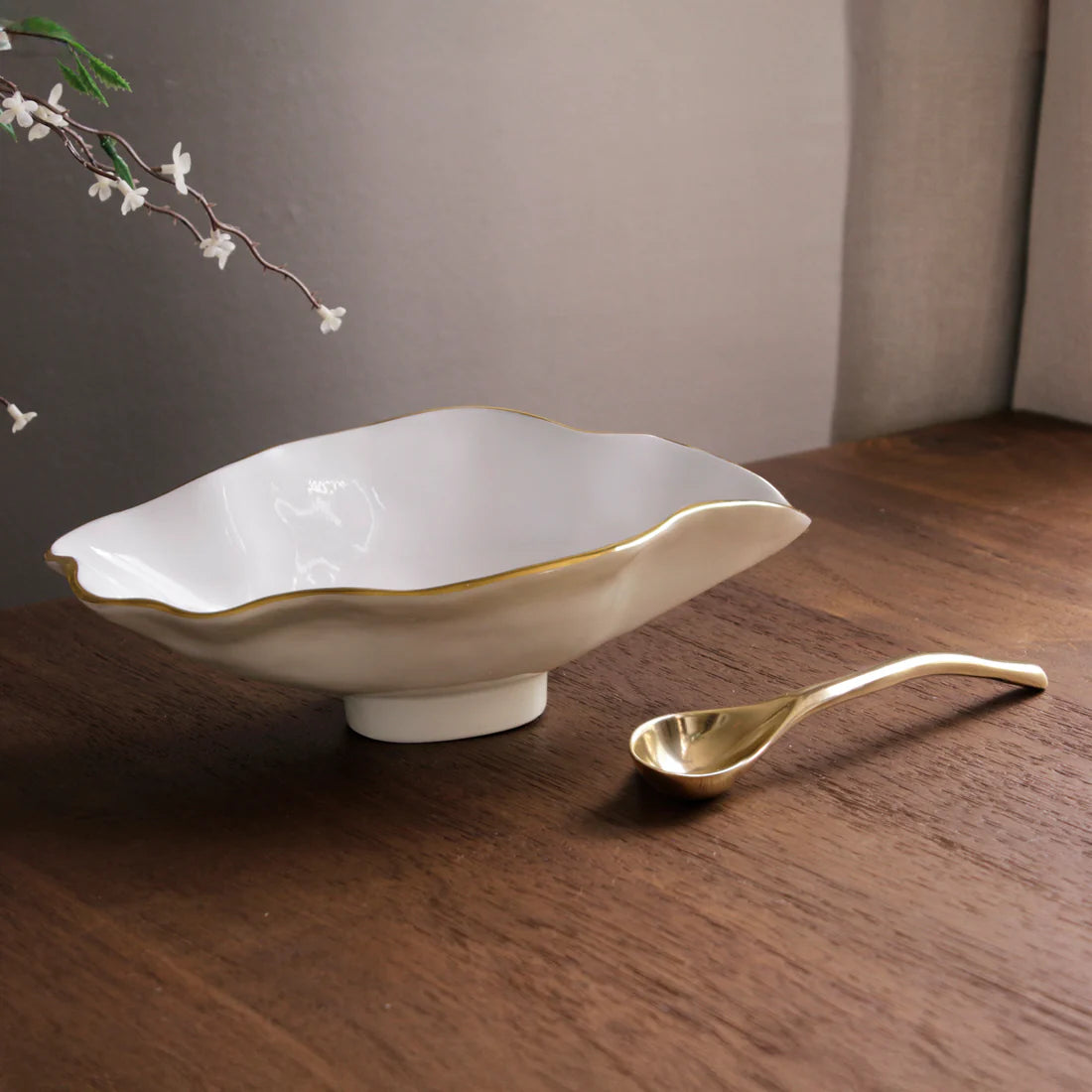 BOWL - SMALL ENCANTO CLAIRE OVAL BOWL WITH SPOON