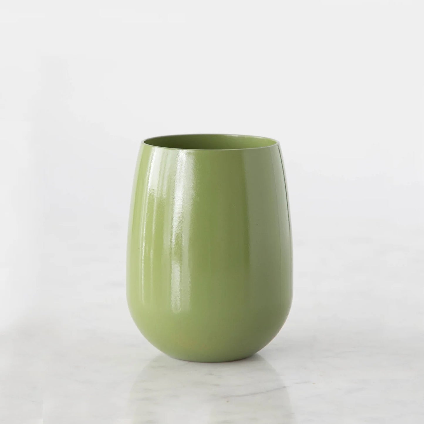 HESTER AND COOK STEMLESS WINE