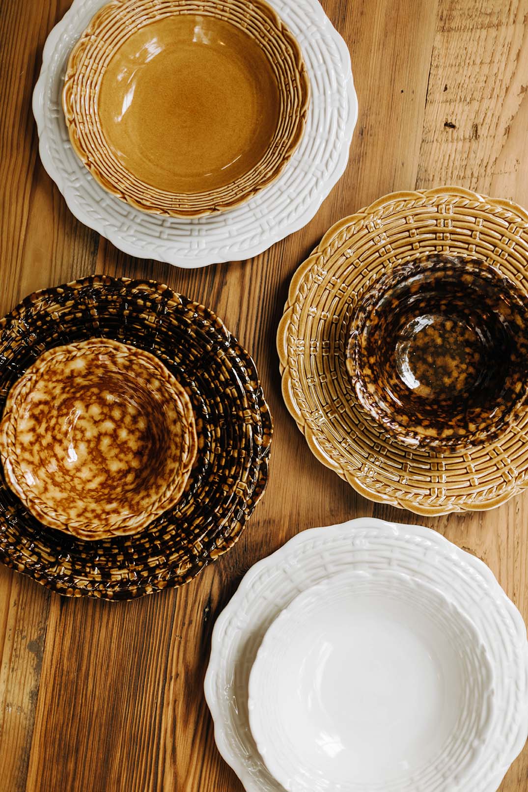 BASKET JUBILEE DINNER PLATE