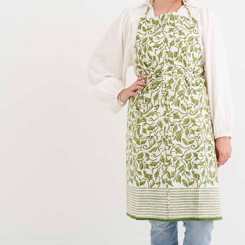 HOLLY BERRY APRON