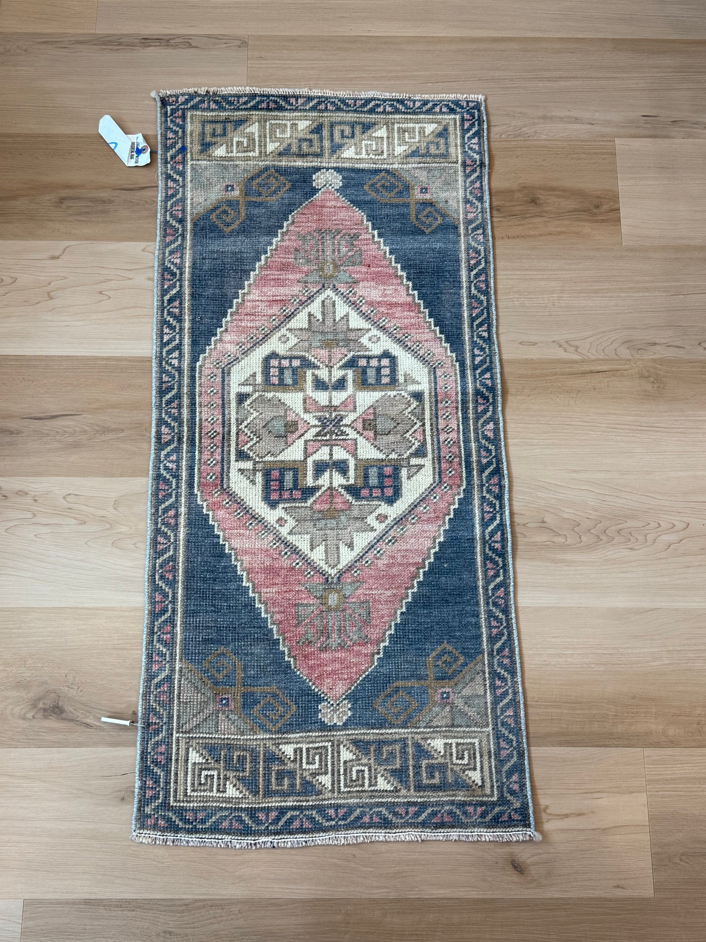 OUSHAK 7