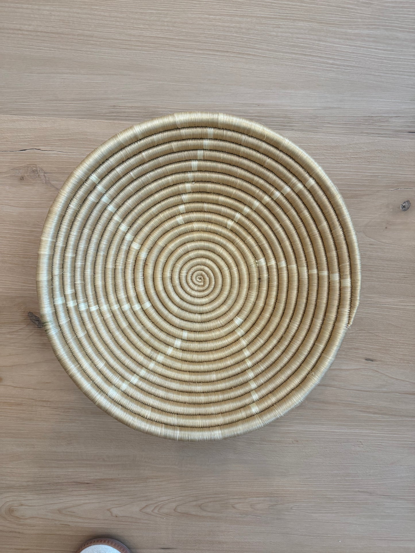 WOVEN BASKET MEDIUM