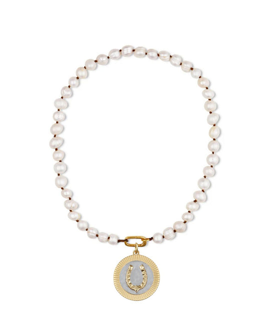 PEARL NECKLACE WITH HORSESHOE POKER CHIP CHARM