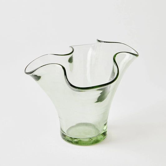 VASE - PETITE LETTUCE LEAF - CLEAR