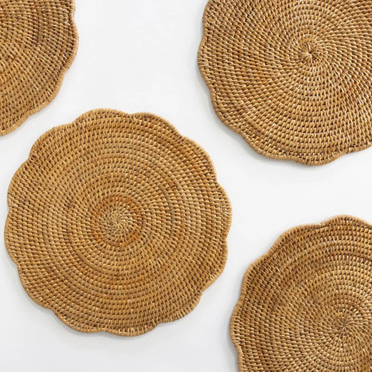 WOVEN RATTAN SCALLOPED PLACEMAT | SET OF 4