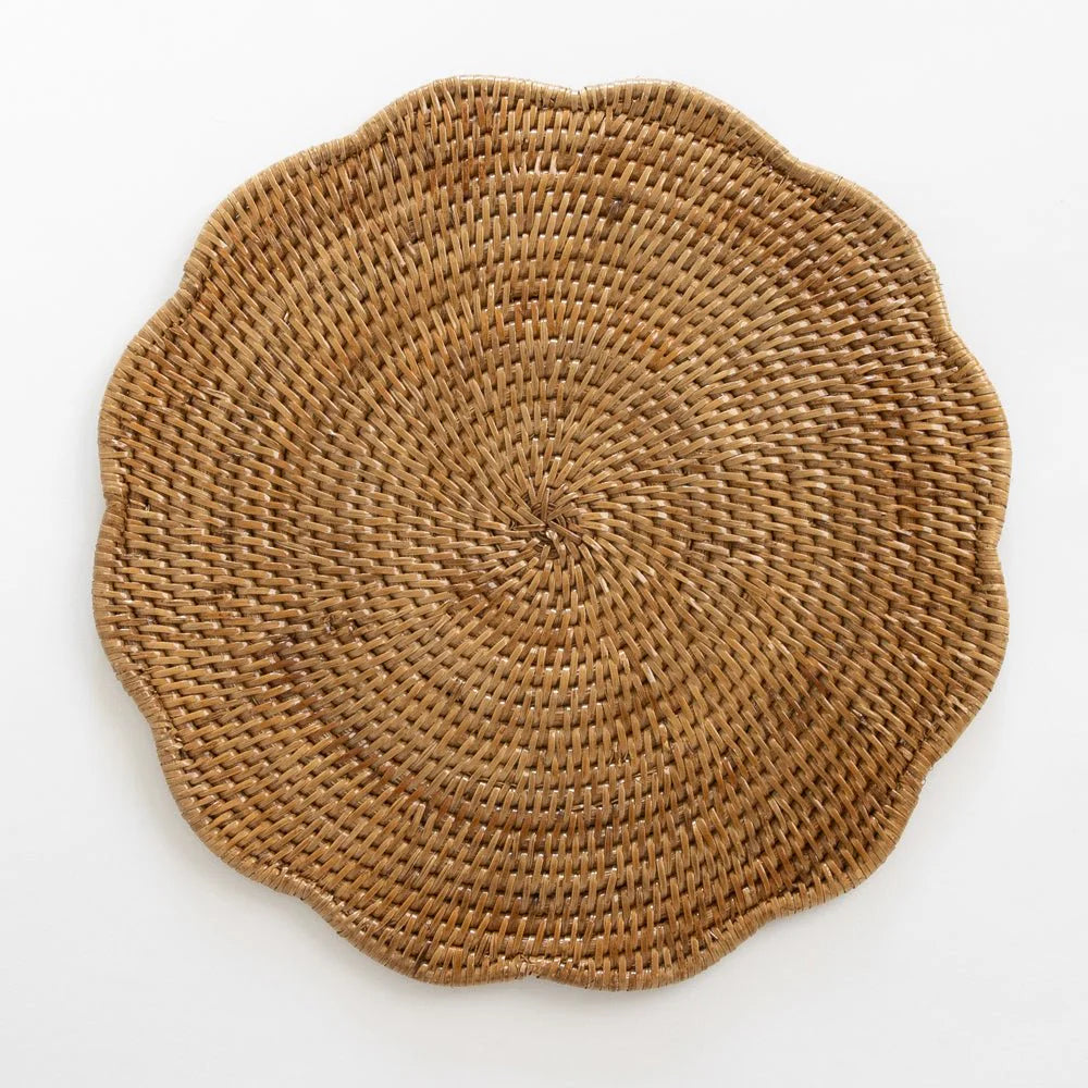 WOVEN RATTAN SCALLOPED PLACEMAT | SET OF 4