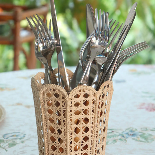 SCALLOP VASE