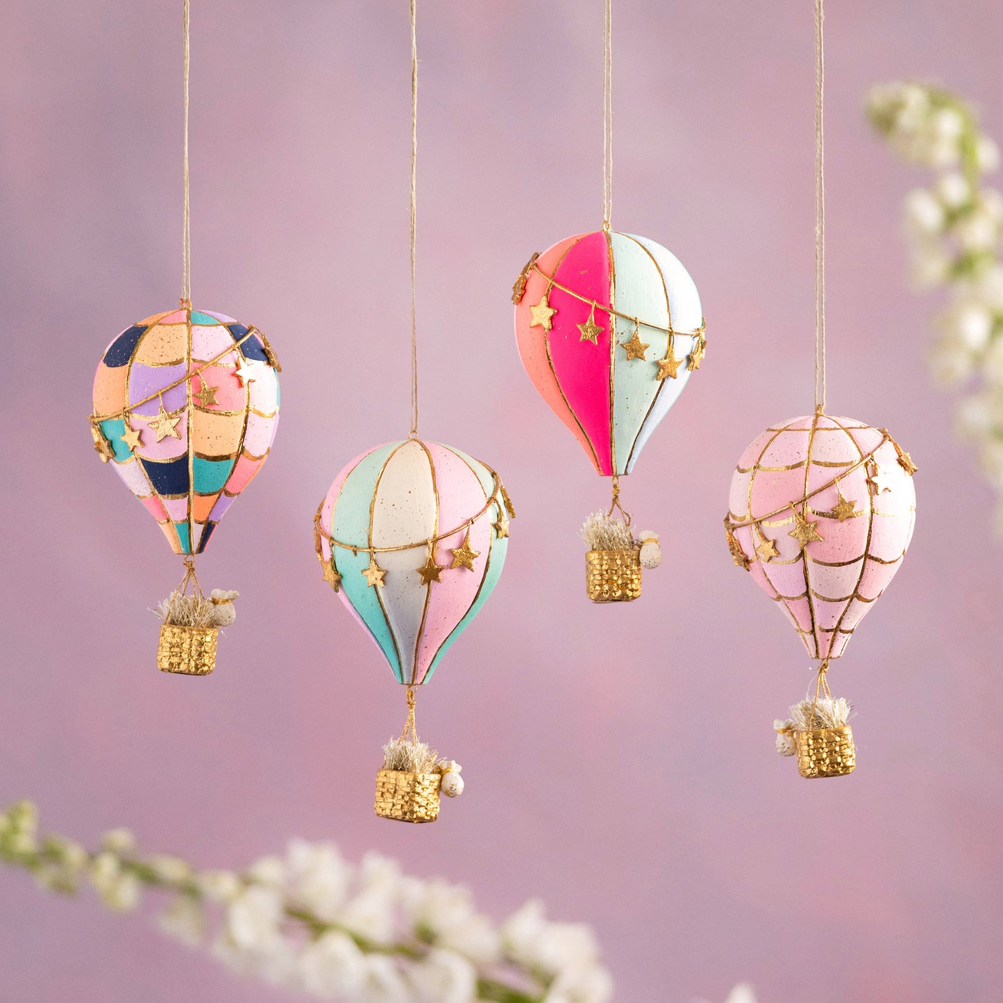HOT AIR BALLOON ORNAMENT