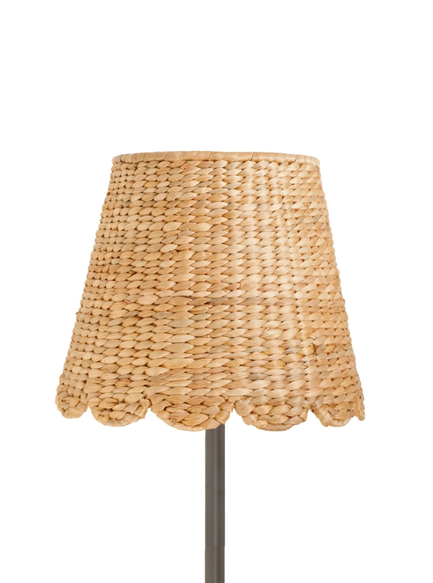 SCALLOPED WATER HYACINTH RECHARGEABLE WICKER LAMP SHADE