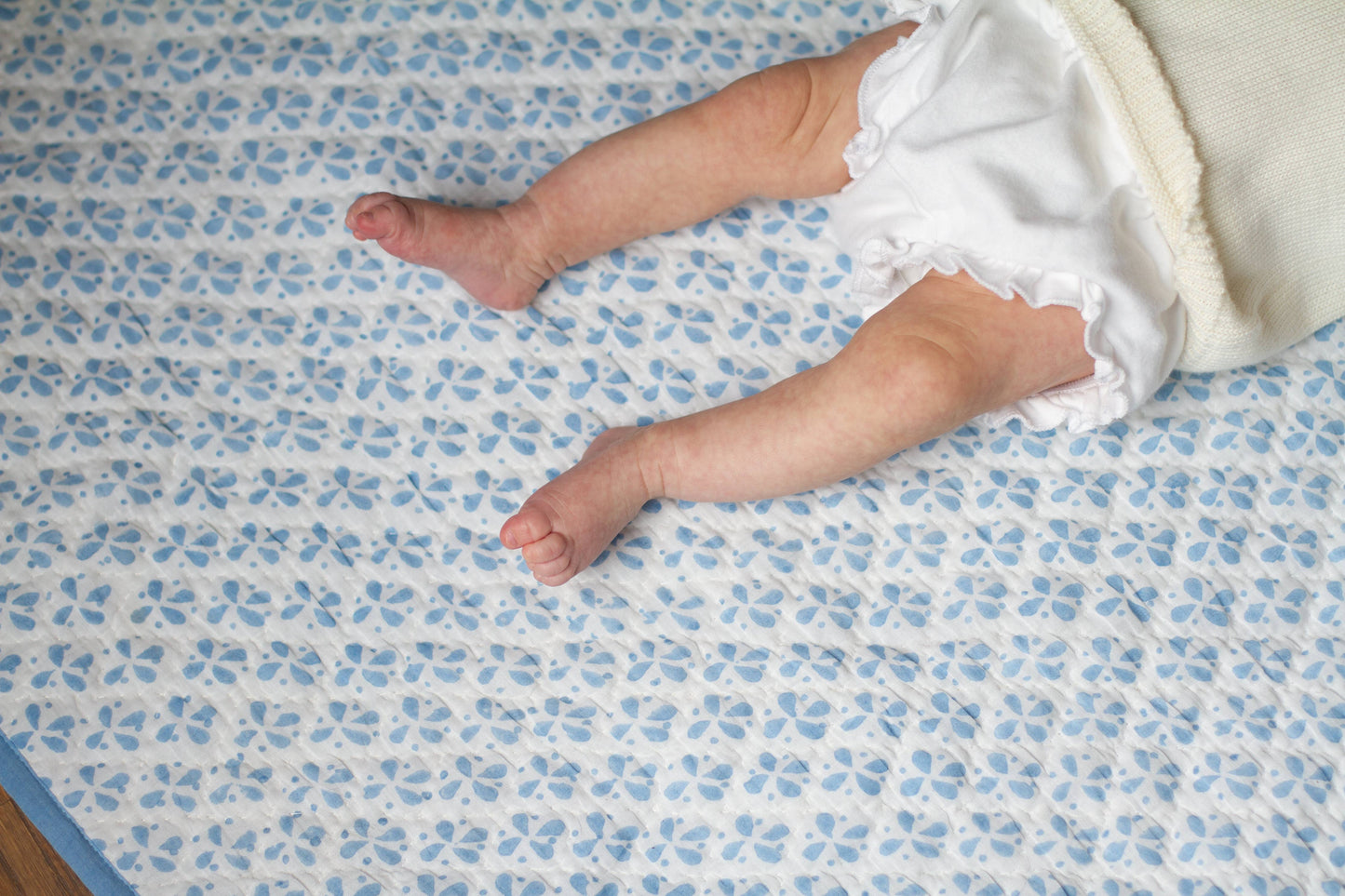 REVERSIBLE BABY QUILT BLUE