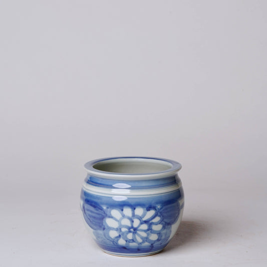 BLUE AND WHITE PORCELAIN SMALL POT