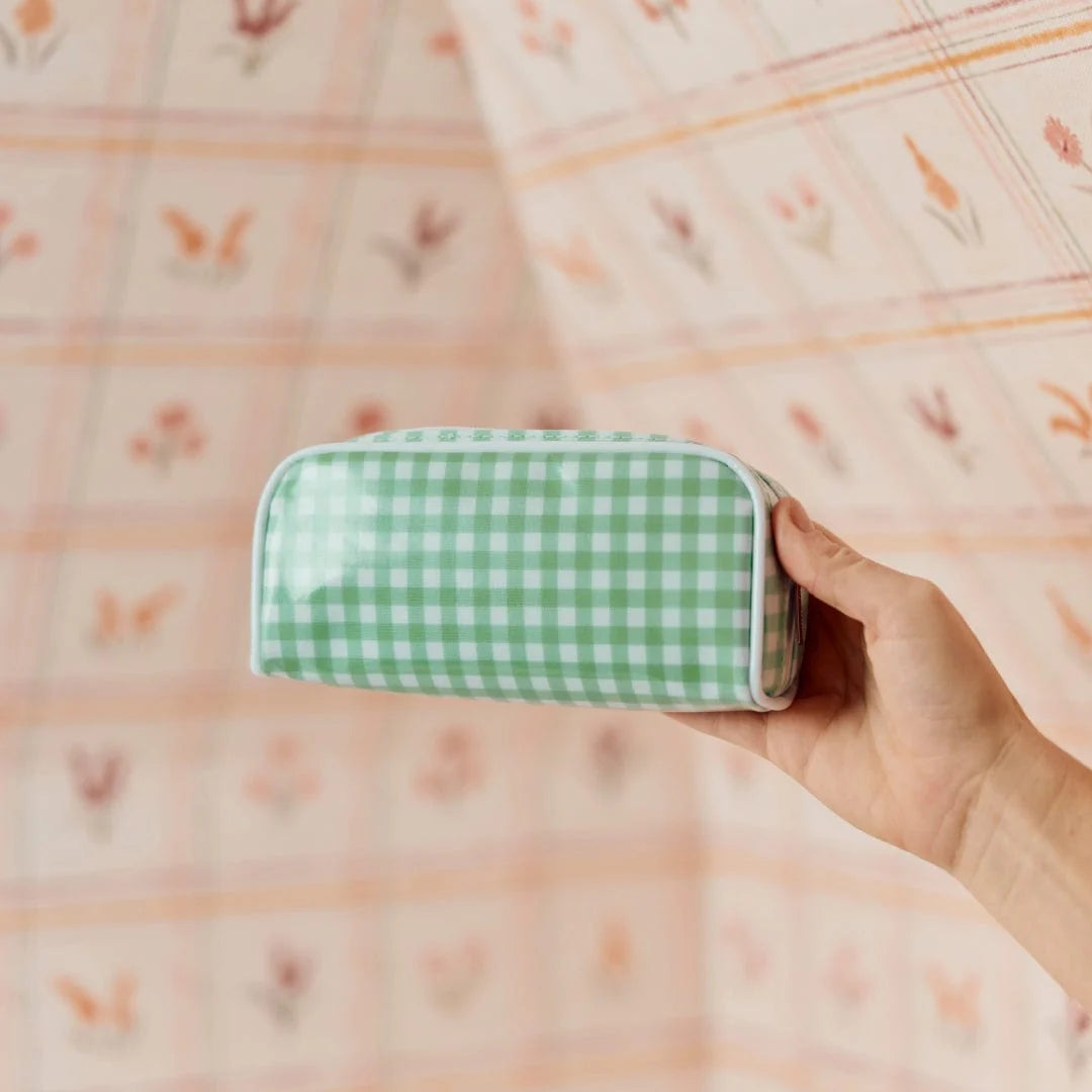 PATTERNED TOILETRY BAG