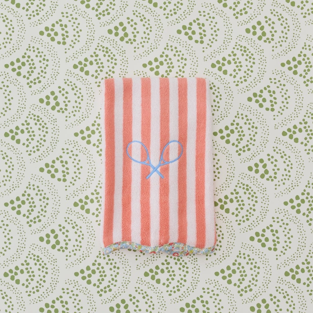 SCALLOPED SPORT TOWELS