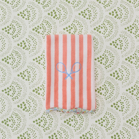 SCALLOPED SPORT TOWELS